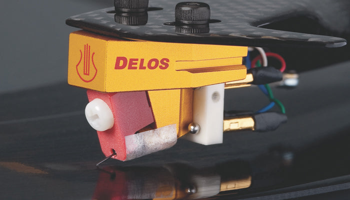 Lifestyle Image of the Lyra Delos Moving Coil Cartridge