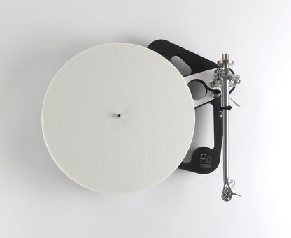 Product Image of a Rega Planar 10 with Apheta 3 cartridge in Black
