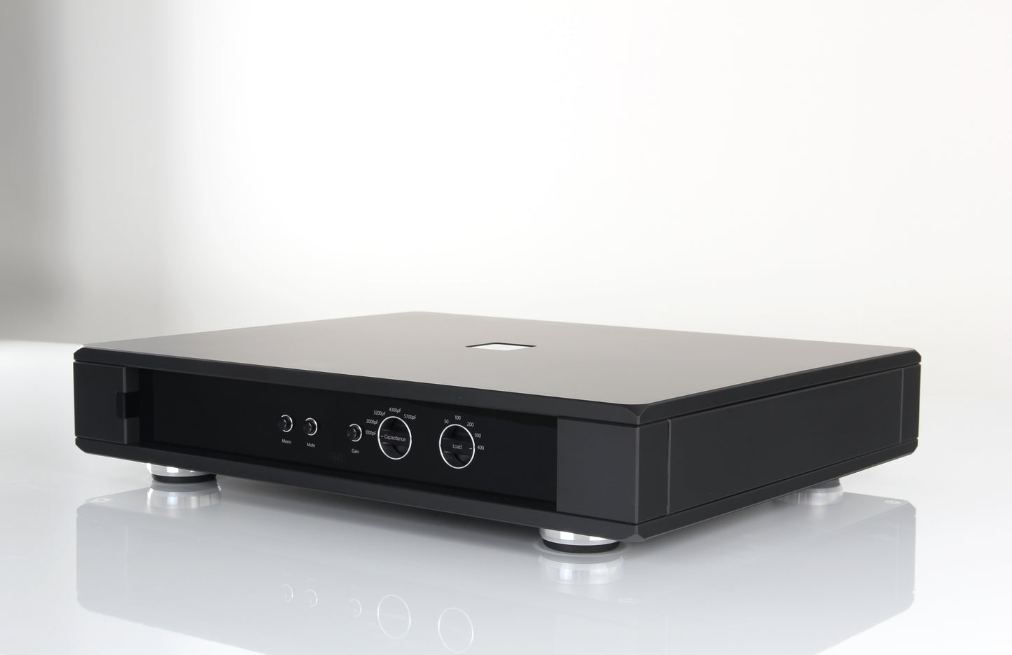 Product Image of the Rega Aura MC Phono Stage