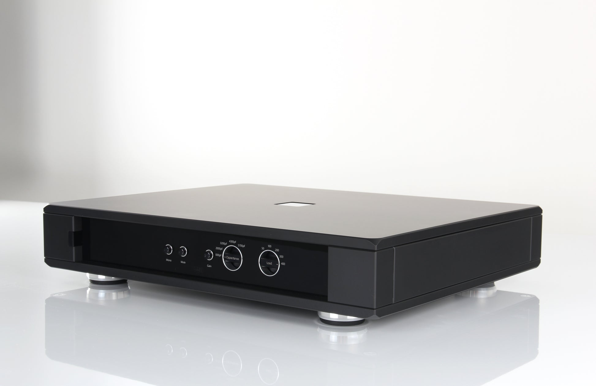 Product Image of the Rega Aura MC Phono Stage