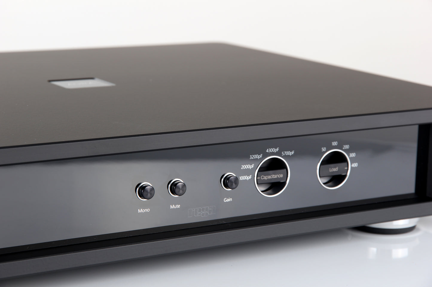 Product Image of the Rega Aura MC Phono Stage