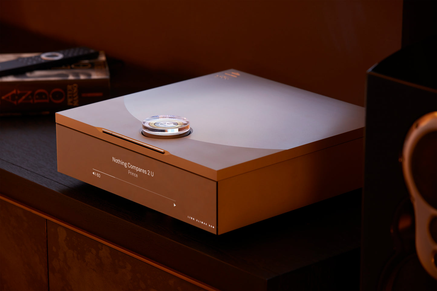 Lifestyle Image of the Linn Klimax DSM Player in Silver
