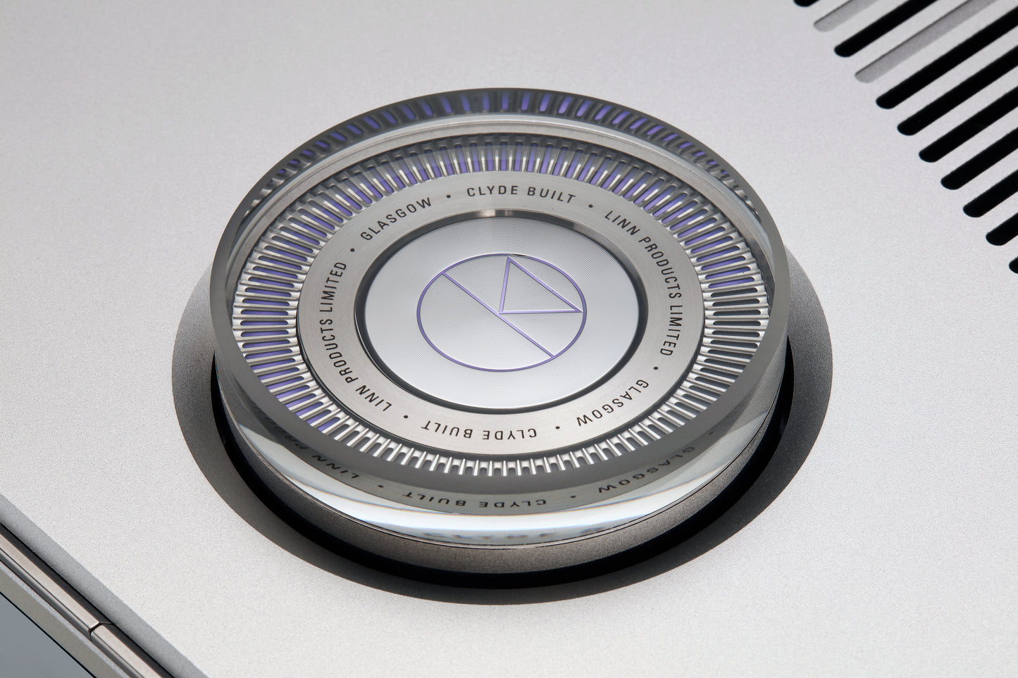 Product Image of the Linn Selekt DSM Edition Hub in Silver