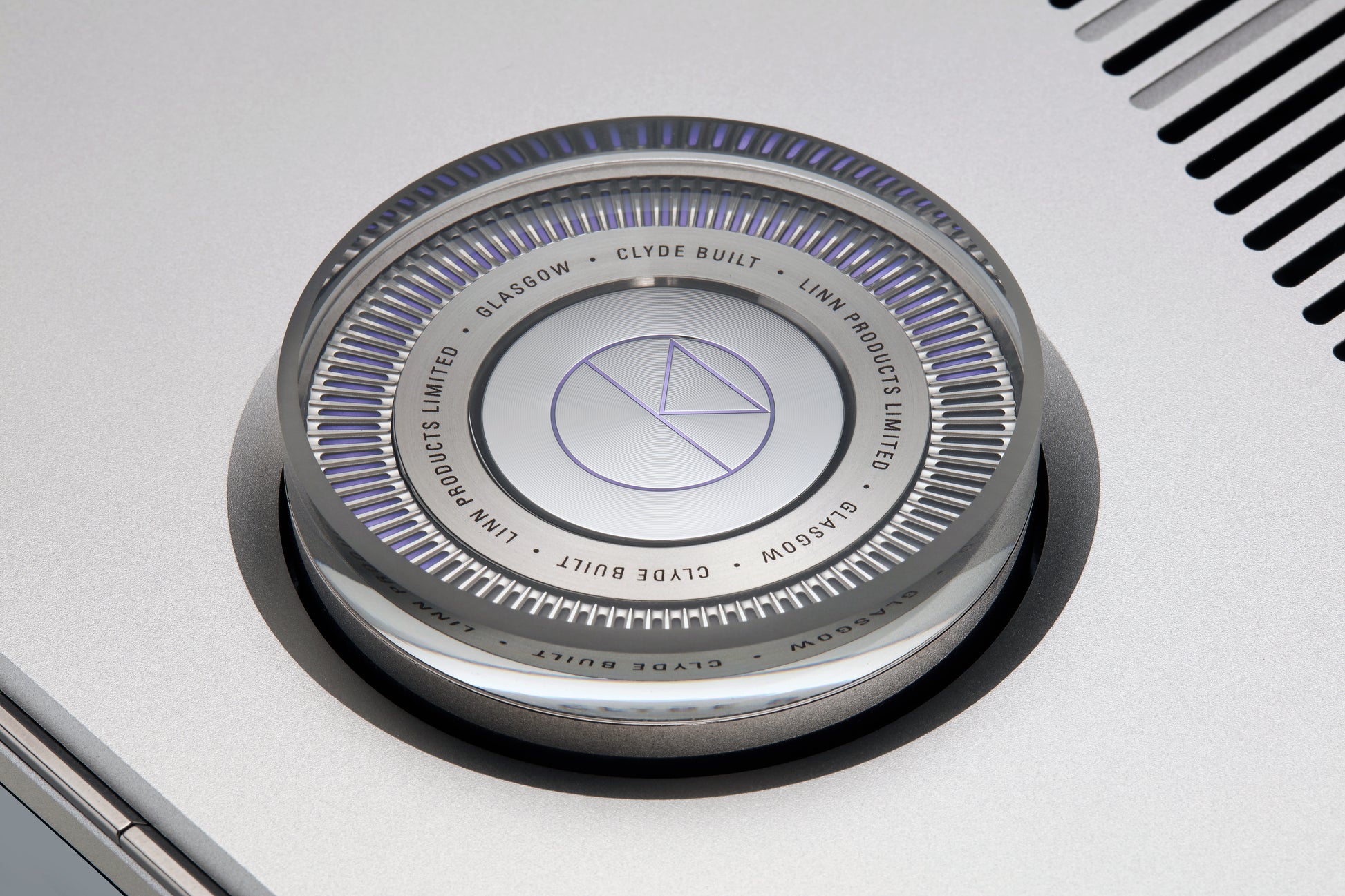 Product Image of the Linn Selekt DSM Edition Hub in Silver