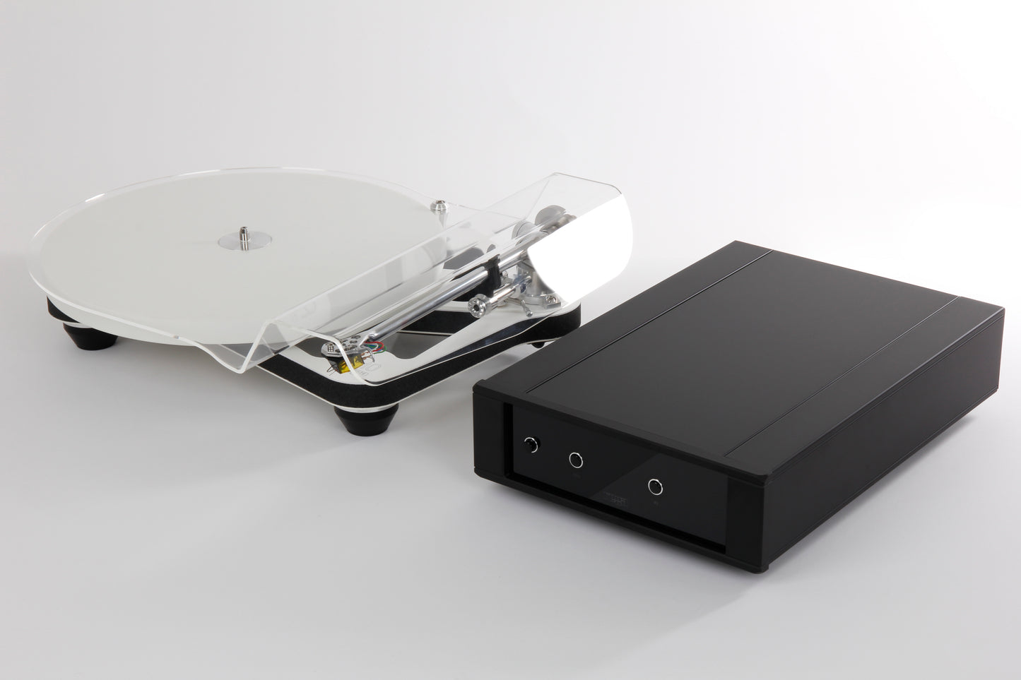 Product Image of a Rega Planar 10 with Aphelion 2 cartridge and power supply in White