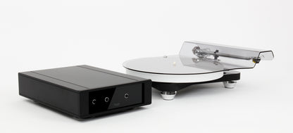 Product Image of the Rega Naia Turntable with power supply