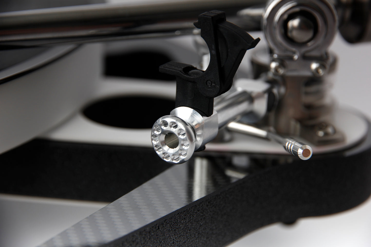 Product Image of the Rega Naia Turntable
