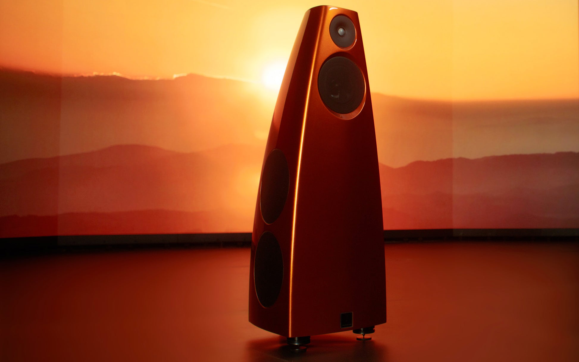 Lifestyle Image of the Meridian DSP9 Active Floorstanding Speakers