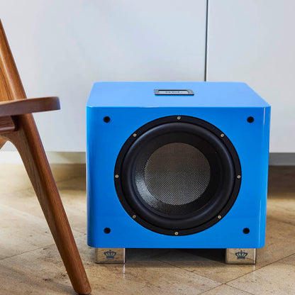 Lifestyle image of the REL T/9x Subwoofer in French Racing Blue