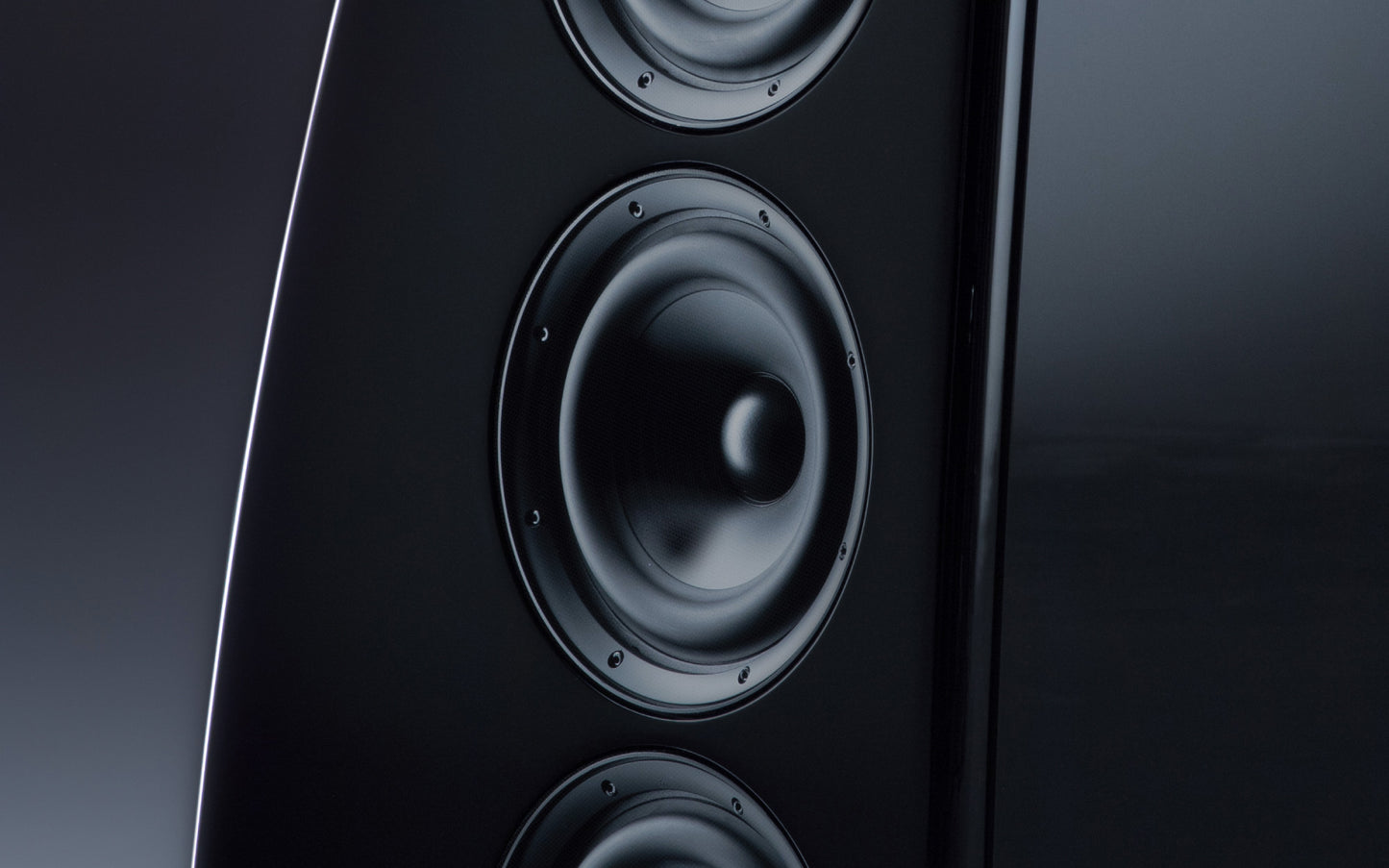 Product Image of the Meridian DSP8000XE Active Floorstanding Speakers in Gloss Black