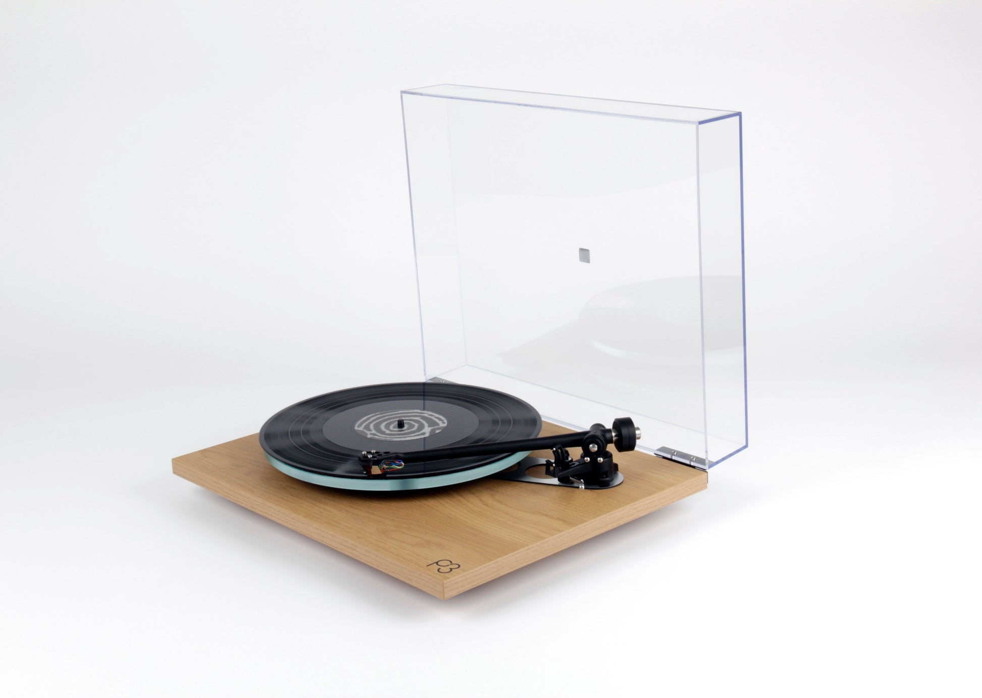 Product image of a Rega Planar 3 with ND3 Cartridge in Light Oak.