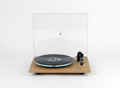 Product image of a Rega Planar 3 with ND5 Cartridge in Light Oak.