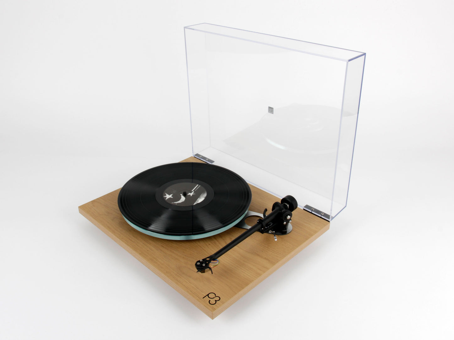 Product image of a Rega Planar 3 with ND5 Cartridge in Light Oak.