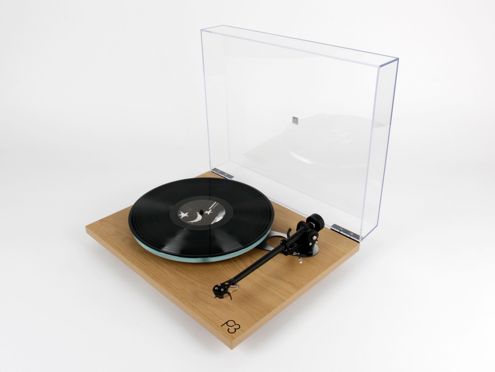 Product image of a Rega Planar 3 with ND5 Cartridge in Light Oak.