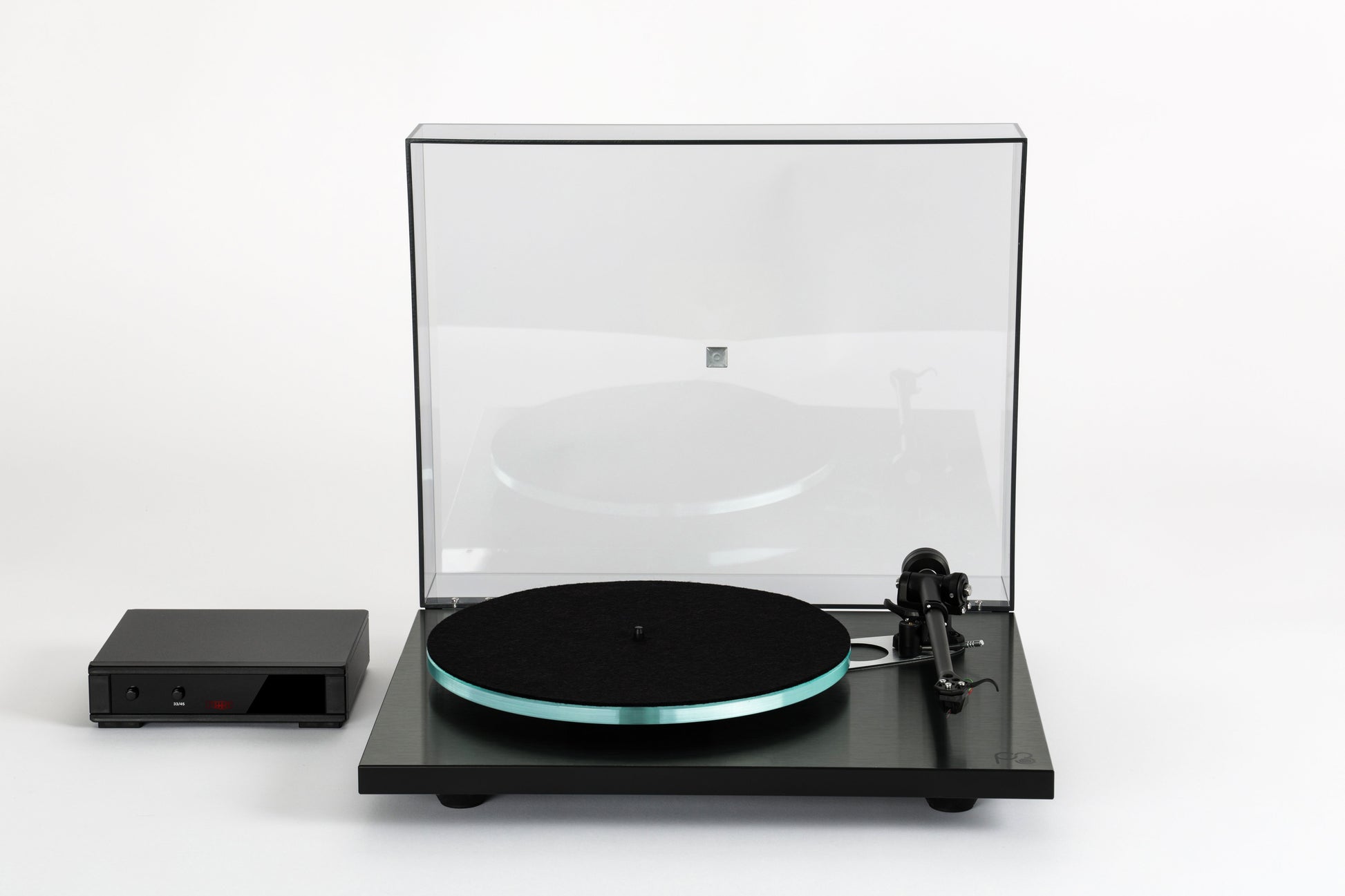 Product image for a Rega Planar 3 RS Edition Turntable