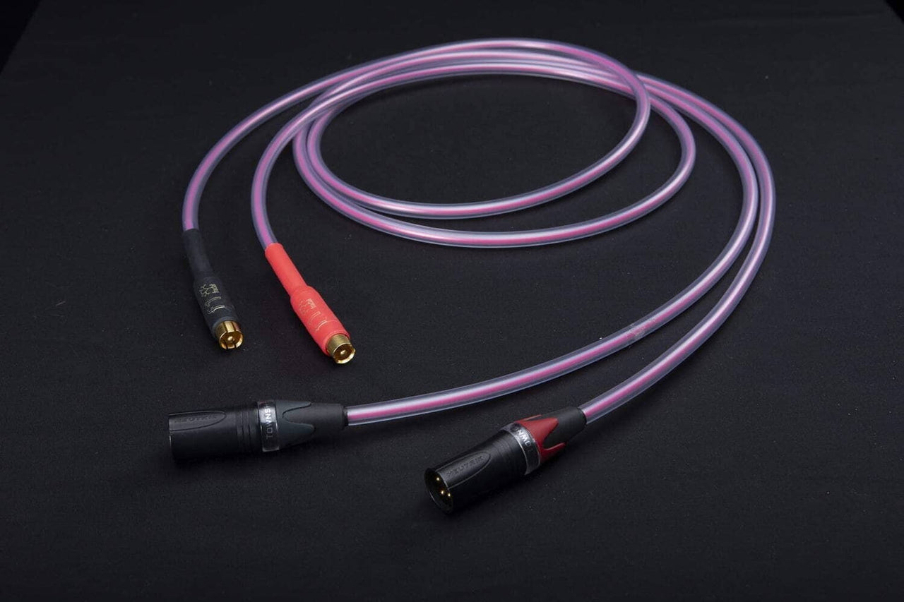 Product Image of the Townshend F1 Fractal RCA & XLR Cable