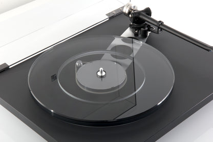 Product Image of a Rega Planar 6 Turntable in Black