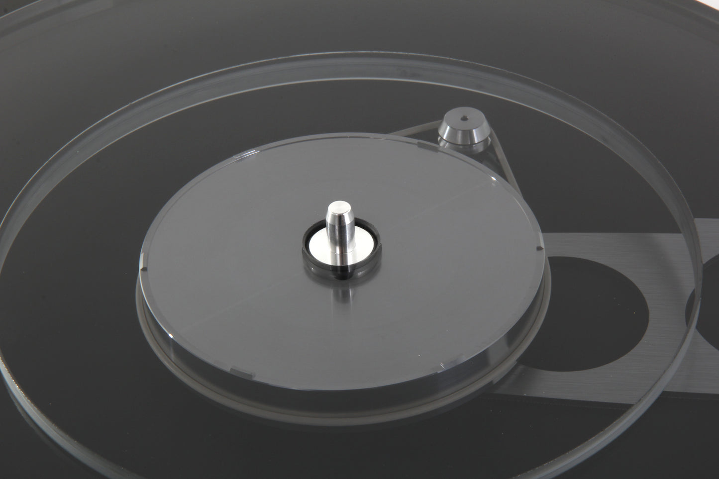 Product Image of a Rega Planar 6 Turntable in Black